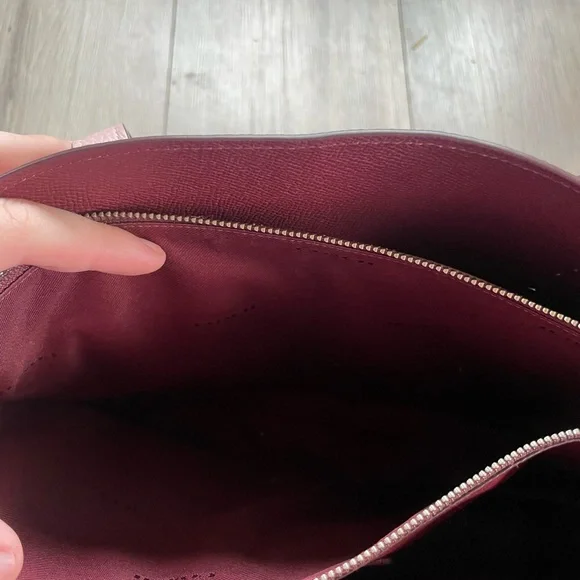 Large Coach Bag - Picture 6 of 10